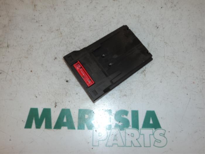 Usagé Ordinateur divers Renault Vel Satis (BJ) 3.5 V6 24V Autom. Prix € 42,50 Règlement à la marge proposé par Maresia Parts