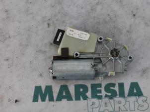Usados Motor de techo deslizante Peugeot 307 SW (3H) 1.6 HDi 16V Precio € 50,00 Norma de margen ofrecido por Maresia Parts