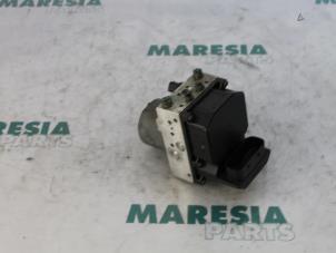 Used ABS pump Citroen Xsara Picasso (CH) 2.0 16V Price € 131,25 Margin scheme offered by Maresia Parts