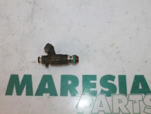 Used Injector (petrol injection) Renault Espace (JK) 3.5 V6 24V Phase II Price € 35,00 Margin scheme offered by Maresia Parts