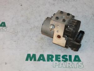 Used ABS pump Peugeot Partner Combispace 2.0 HDi Price € 90,75 Inclusive VAT offered by Maresia Parts