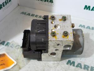 Used ABS pump Renault Scénic I (JA) 1.8 16V Price € 50,00 Margin scheme offered by Maresia Parts