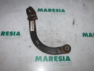 Używane Wahacz zawieszenia lewy tyl Alfa Romeo 159 Sportwagon (939BX) 3.2 JTS V6 24V Q4 Cena € 35,00 Procedura marży oferowane przez Maresia Parts