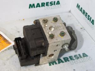 Used ABS pump Renault Scénic I (JA) 1.8 16V Price € 75,00 Margin scheme offered by Maresia Parts