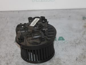 Usados Motor de ventilador de calefactor Citroen C3 (FC/FL/FT) 1.4 Precio € 25,00 Norma de margen ofrecido por Maresia Parts