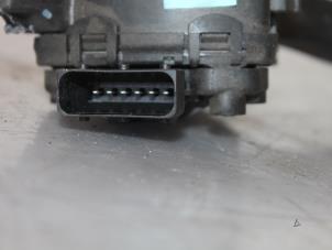 Gaspedalposition Sensor van een Alfa Romeo 159 Sportwagon (939BX) 3.2 JTS V6 24V Q4 2006