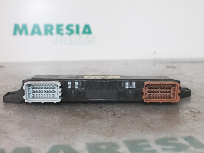 Usagé Ordinateur divers Alfa Romeo 159 Sportwagon (939BX) 3.2 JTS V6 24V Q4 Prix € 40,00 Règlement à la marge proposé par Maresia Parts