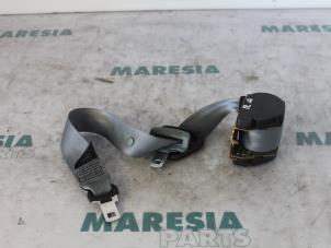 Usagé Ceinture de sécurité arrière droite Renault Megane (EA) 2.0i Prix € 50,00 Règlement à la marge proposé par Maresia Parts