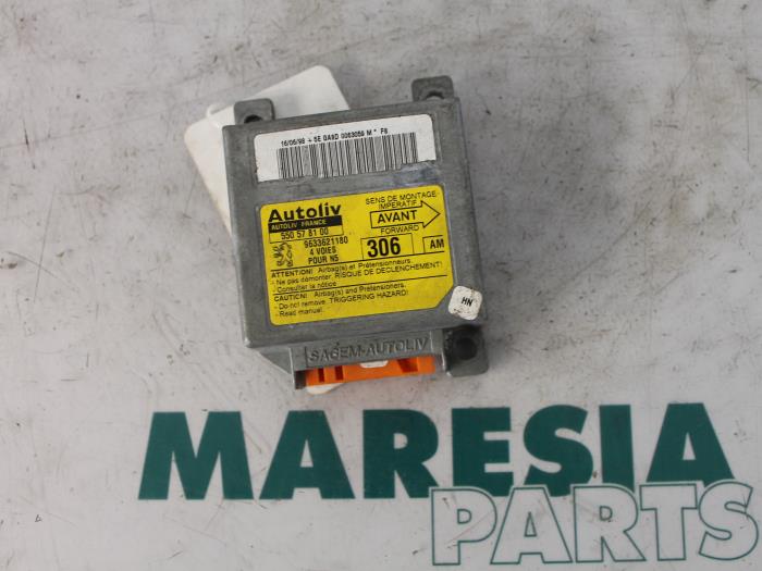 Airbag Module from a Peugeot 306 (7A/C/S) 1.6i XR,XT,ST 1998