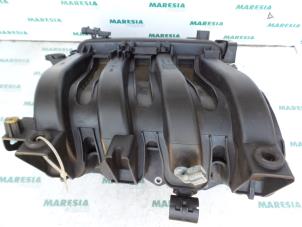 Used Intake manifold Renault Modus/Grand Modus (JP) 1.2 16V Price € 50,00 Margin scheme offered by Maresia Parts