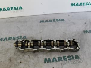 Used Camshaft Peugeot 307 CC (3B) 1.6 16V Price € 50,00 Margin scheme offered by Maresia Parts