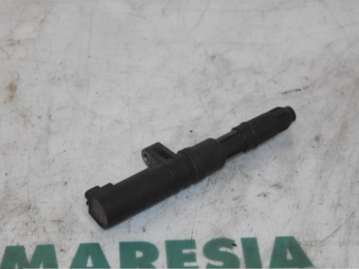 Usagé Bobine Renault Espace (JE) 2.0i 16V Prix € 10,00 Règlement à la marge proposé par Maresia Parts