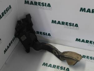 Używane Czujnik polozenia pedalu gazu Fiat Fiorino (225) 1.3 JTD 16V Multijet Cena € 60,50 Z VAT oferowane przez Maresia Parts