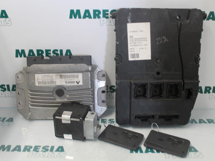 Used Engine management computer Renault Megane II (BM/CM) 1.4 16V 98 Price € 324,99 Margin scheme offered by Maresia Parts