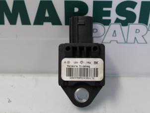 Used Airbag sensor Alfa Romeo Brera (939) 2.0 JTDm 16V Price € 25,00 Margin scheme offered by Maresia Parts