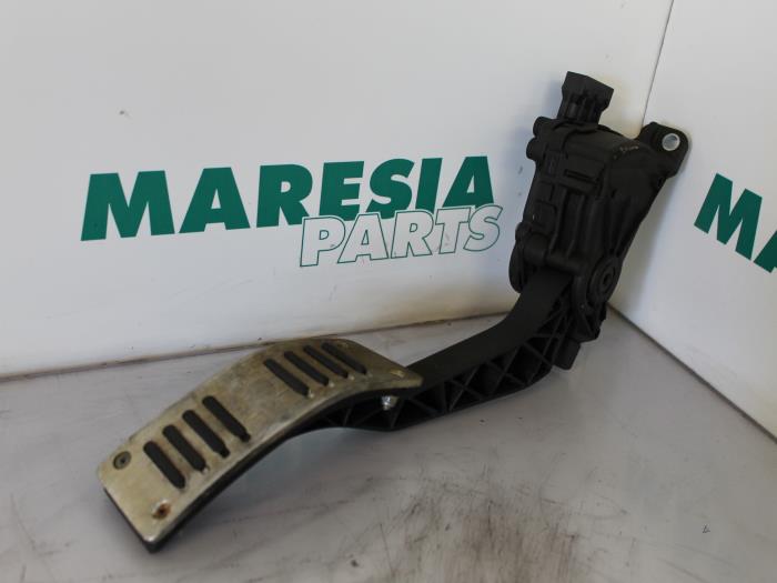 Begagnade Gaspedalsensor Alfa Romeo Brera (939) 2.0 JTDm 16V Pris € 50,00 Marginaltabell erbjuds av Maresia Parts