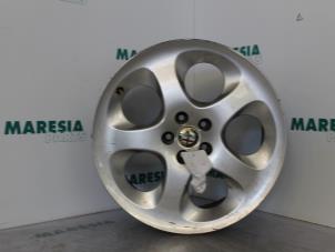 Używane Obrecz Alfa Romeo 156 Cena € 85,00 Procedura marży oferowane przez Maresia Parts