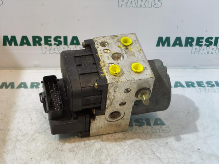 Usagé Bloc ABS Citroen Xsara Coupé (N0) 2.0 VTS 16V Prix € 50,00 Règlement à la marge proposé par Maresia Parts