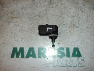 Used Headlight motor Fiat Punto II (188) 1.2 60 S 3-Drs. Price € 20,00 Margin scheme offered by Maresia Parts