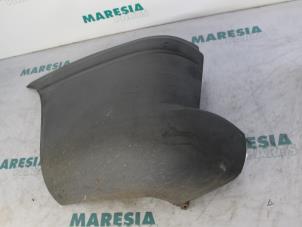 Usados Pieza de parachoques izquierda detrás Fiat Doblo (223A/119) 1.9 JTD Precio € 35,00 Norma de margen ofrecido por Maresia Parts
