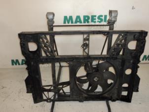 Used Front panel Renault Master III (JD/ND/PD) 2.2 dCi 16V Price € 105,00 Margin scheme offered by Maresia Parts