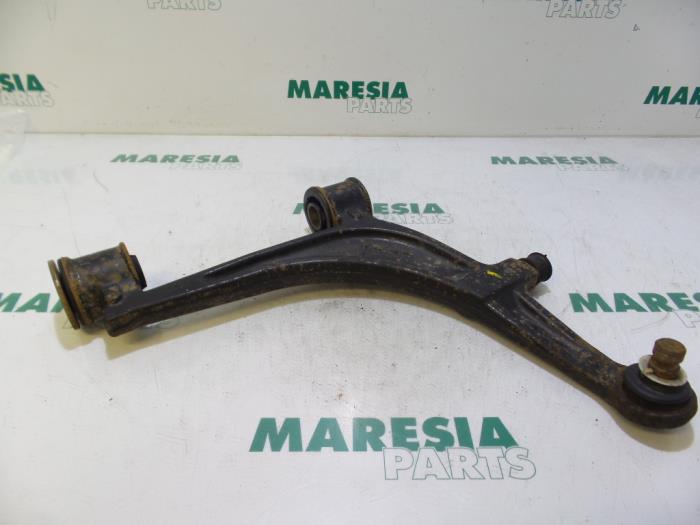 Front lower wishbone, right from a Renault Master III (JD/ND/PD) 2.2 dCi 16V 2001