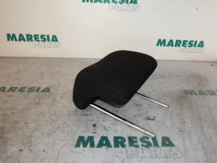 Begagnade Nackstöd Peugeot 307 (3A/C/D) 1.4 HDi Pris € 25,00 Marginaltabell erbjuds av Maresia Parts