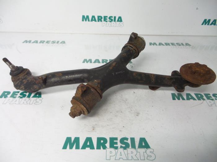 Front upper wishbone, left from a Renault Master III (JD/ND/PD) 2.2 dCi 16V 2001