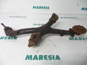 Used Front upper wishbone, left Renault Master III (JD/ND/PD) 2.2 dCi 16V Price € 50,00 Margin scheme offered by Maresia Parts