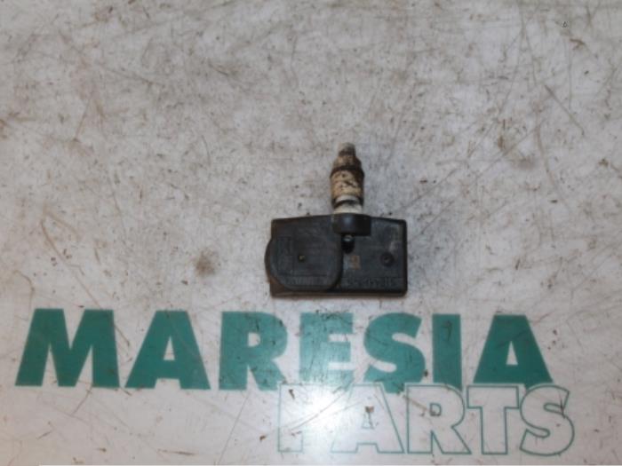 Begagnade Däcktryckssensor Renault Megane Scenic Pris € 15,00 Marginaltabell erbjuds av Maresia Parts