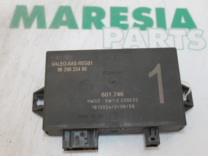 Begagnade PDC-modul Citroen C5 I Berline (DC) 2.0 HDi 110 Pris € 50,00 Marginaltabell erbjuds av Maresia Parts