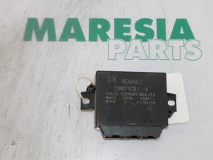 Usagé Module PDC Renault Grand Scénic III (JZ) 2.0 16V CVT Prix € 40,00 Règlement à la marge proposé par Maresia Parts