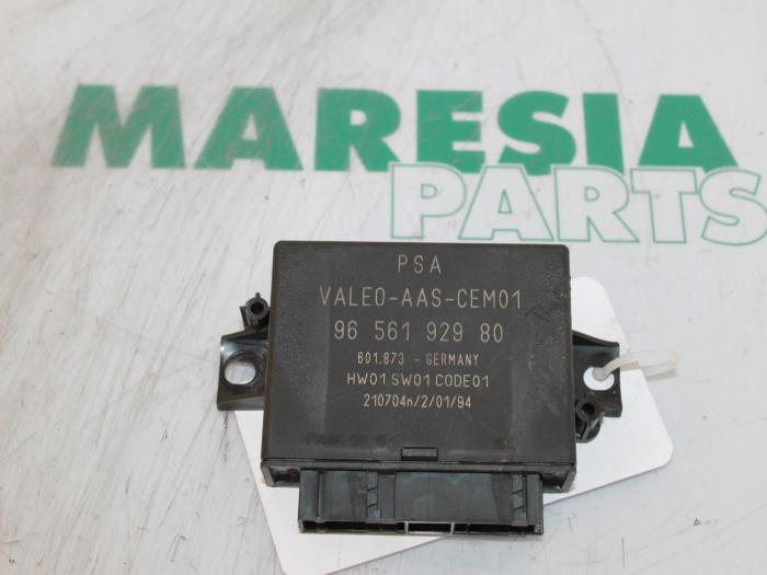 Begagnade PDC-modul Citroen C4 Berline (LC) 2.0 HDi 16V 138 Pris € 50,00 Marginaltabell erbjuds av Maresia Parts