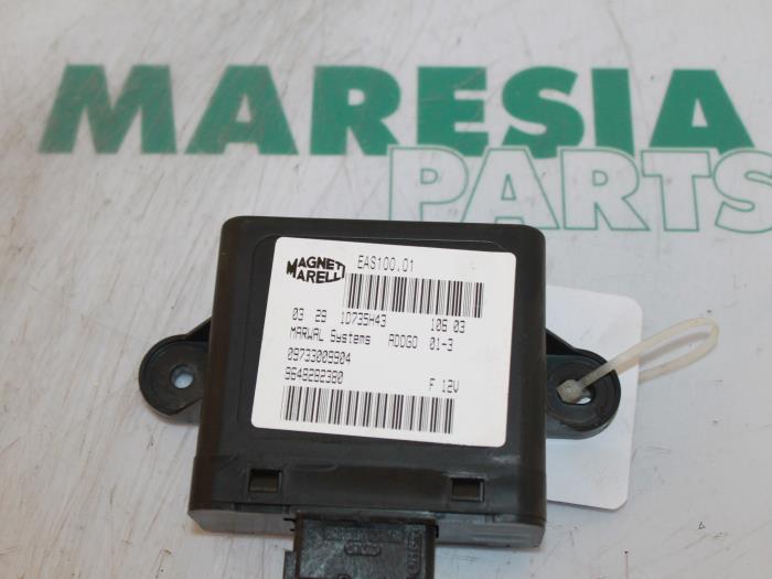 Used Injection computer Peugeot 807 2.2 16V Price € 35,00 Margin scheme offered by Maresia Parts