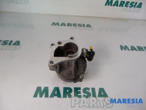 Gebrauchte Vakuumpumpe (Diesel) Renault Scénic II (JM) 1.9 dCi 120 Preis € 35,00 Margenregelung angeboten von Maresia Parts
