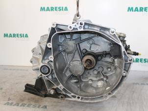Używane Skrzynia biegów Peugeot 308 Cena € 630,00 Procedura marży oferowane przez Maresia Parts