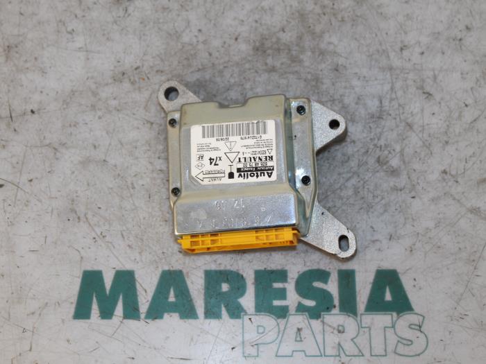 Begagnade Airbagmodul Renault Laguna II Grandtour (KG) 2.0 16V Pris € 100,00 Marginaltabell erbjuds av Maresia Parts