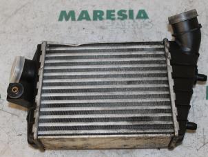 Usagé Intercooler Alfa Romeo 156 Sportwagon (932) 2.4 JTD Prix € 45,00 Règlement à la marge proposé par Maresia Parts
