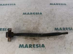 Used Rear wishbone, right Alfa Romeo 156 Sportwagon (932) 2.4 JTD Price € 50,00 Margin scheme offered by Maresia Parts