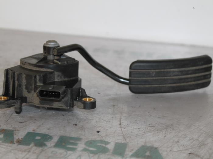 Begagnade Gaspedalsensor Renault Megane II Grandtour (KM) 1.5 dCi 100 Pris € 35,00 Marginaltabell erbjuds av Maresia Parts