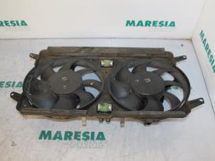 Używane Silnik wentylatora Alfa Romeo 166 2.4 JTD Cena € 105,00 Procedura marży oferowane przez Maresia Parts