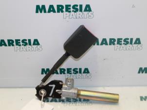 Used Seatbelt tensioner, left Renault Scénic I (JA) 1.9 dCi Price € 25,00 Margin scheme offered by Maresia Parts
