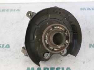 Used Knuckle, rear left Fiat Croma (194) 1.9 JTD Multijet 16V Price € 90,00 Margin scheme offered by Maresia Parts