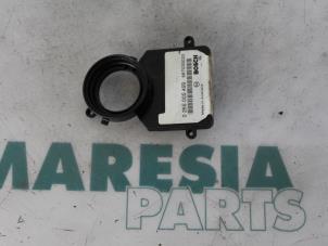 Usados Sensor de ángulo de dirección Fiat Croma (194) 1.9 JTD Multijet 16V Precio € 50,00 Norma de margen ofrecido por Maresia Parts