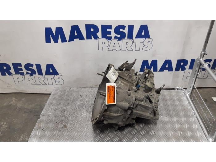 Gebrauchte Getriebe Renault Grand Scénic II (JM) 2.0 16V Turbo Preis € 260,00 Margenregelung angeboten von Maresia Parts