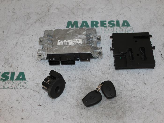 Used Engine management computer Renault Twingo II (CN) 1.2 16V Price € 199,99 Margin scheme offered by Maresia Parts