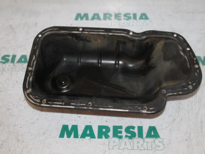 Gebrauchte Ölwanne Peugeot 206 SW (2E/K) 1.4 Preis € 25,00 Margenregelung angeboten von Maresia Parts