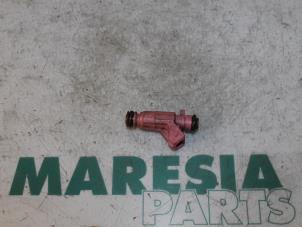 Gebrauchte Injektor (Benzineinspritzung) Fiat Stilo (192A/B) 1.4 16V Preis € 25,00 Margenregelung angeboten von Maresia Parts