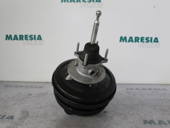 Usados Servofreno Lancia Thesis (841) 2.0 Turbo 20V Precio € 75,00 Norma de margen ofrecido por Maresia Parts