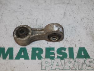 Used Lower wishbone, rear right Lancia Thesis (841) 2.0 Turbo 20V Price € 25,00 Margin scheme offered by Maresia Parts